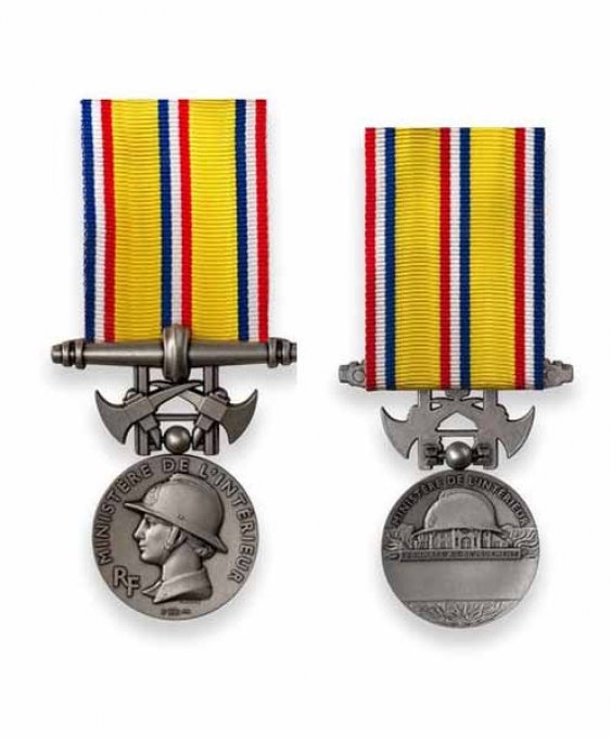 MEDAILLE d' HONNEUR des SAPEURS POMPIERS 20 ans